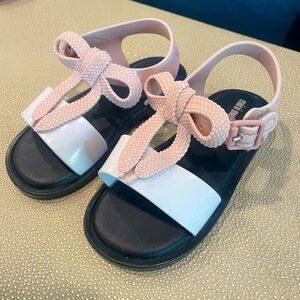 Mini Melissa sandals. Size 9. Like new.